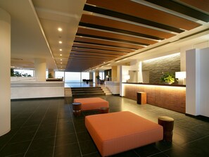 Lobby - Hotel Hamahigashima Resort (Uruma)