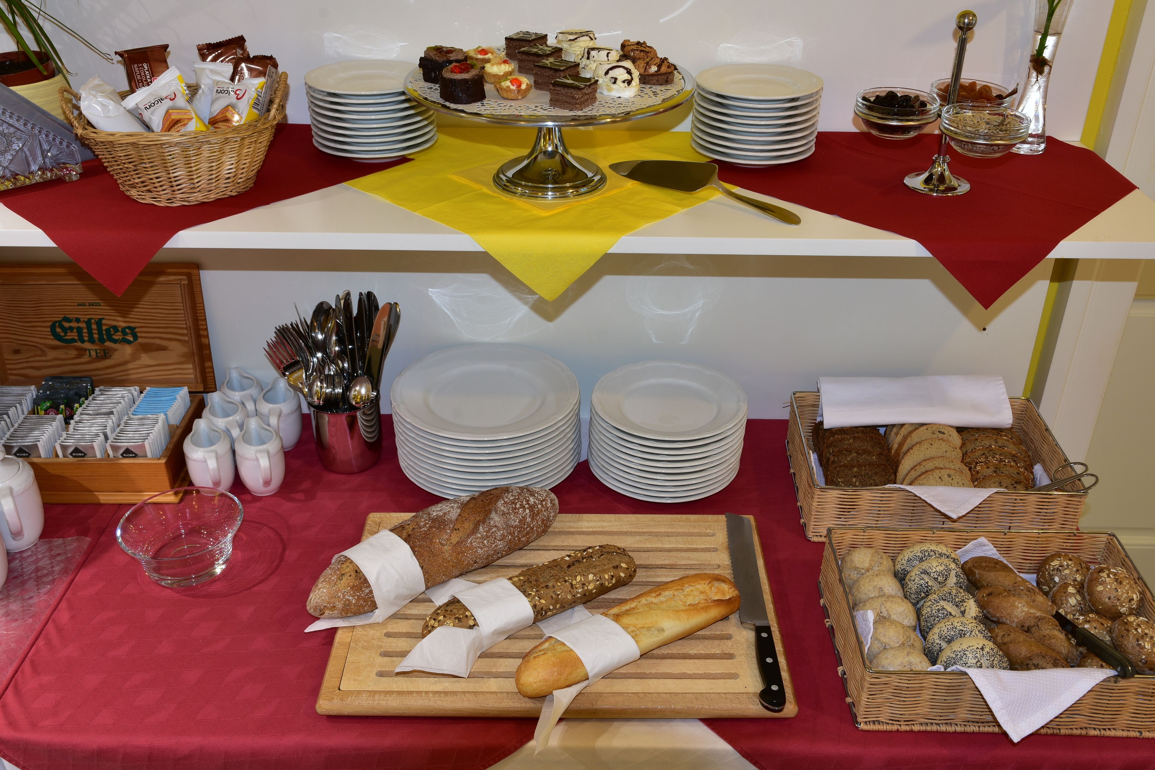 Daily buffet breakfast (EUR 7 per person)