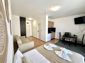Family Studio | WiFi, bed sheets - Menada Ravda Apartments (Pomorie)