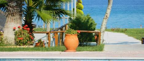 Seasonal outdoor pool