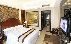 Executive Room, 1 Queen Bed | Soundproofing - Grand Palace Hotel (Guangzhou)