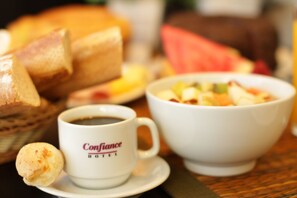Petit déjeuner buffet compris tous les jours