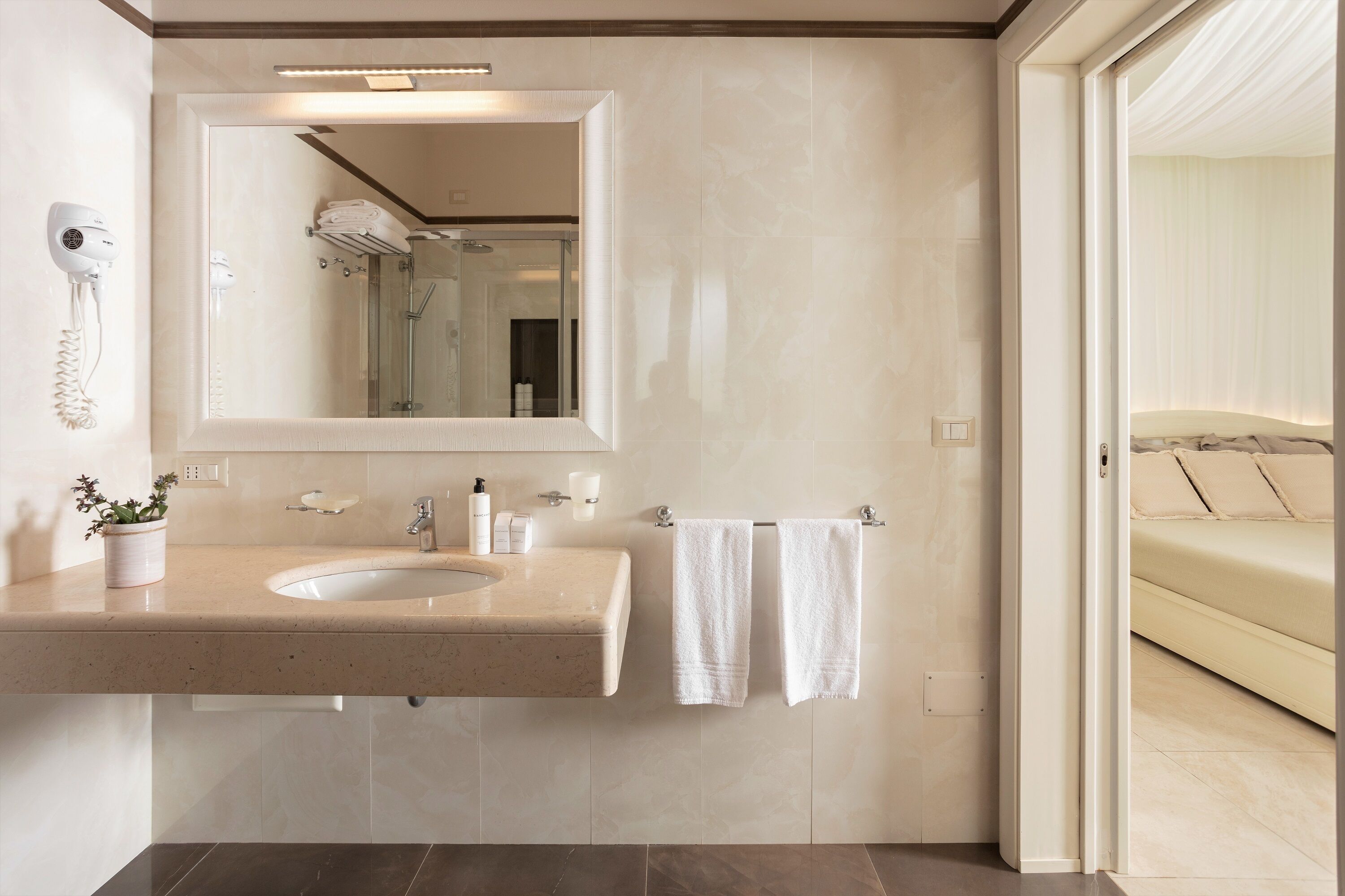 deluxe double or twin room | bathroom | shower, free toiletries, hair dryer, bidet