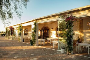 Breakfast and dinner served, Mediterranean cuisine