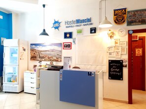 Reception - Hostel Mancini Naples (Naples)