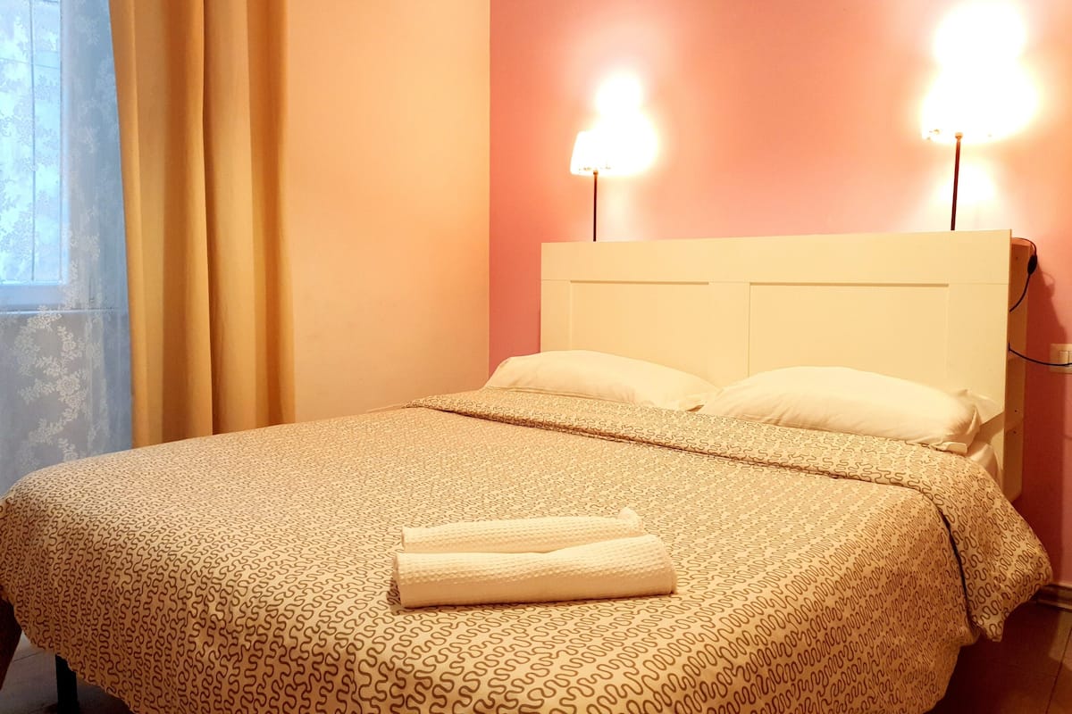 Double Room, 1 Double Bed, Shared Bathroom