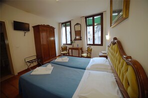 Chambre Double ou avec lits jumeaux, salle de bains privée