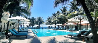 Saigon Emerald Resort