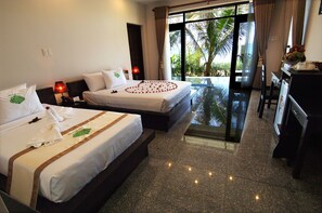 Down duvets, minibar, in-room safe, desk - Saigon Emerald Resort (Phan Thiet)