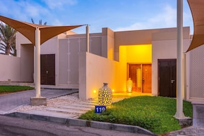 Exterior - Park Inn by Radisson Hotel & Residence Duqm (Duqm)