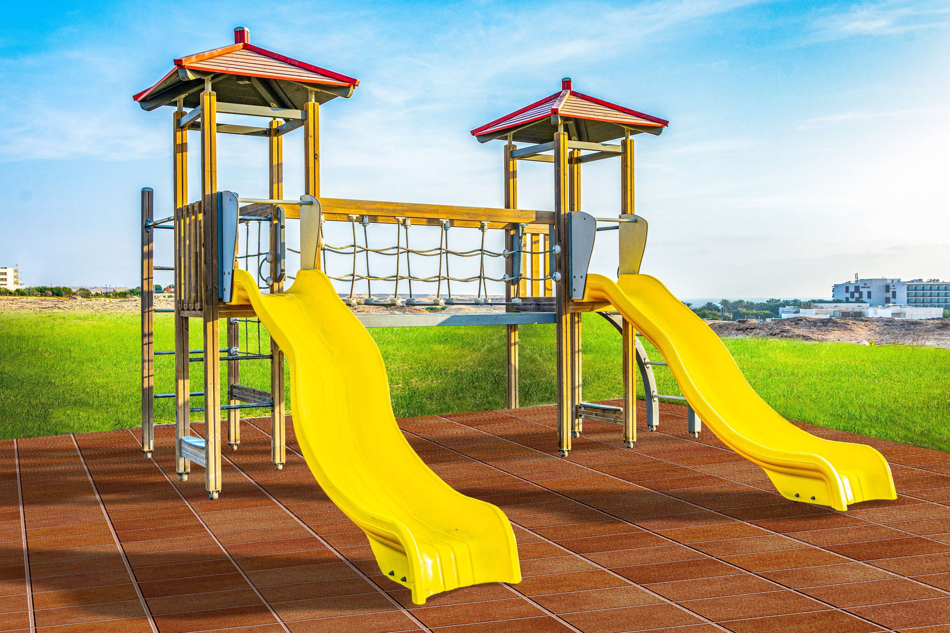 children’s play area – outdoor