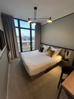 Comfort Double Room, City View