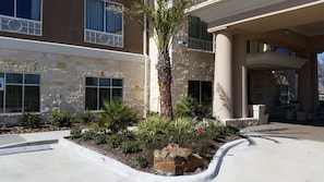 Garden - Holiday Inn Express & Suites Atascocita - Humble - Kingwood by IHG (Humble)