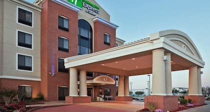 Holiday Inn Express & Suites Greensburg by IHG