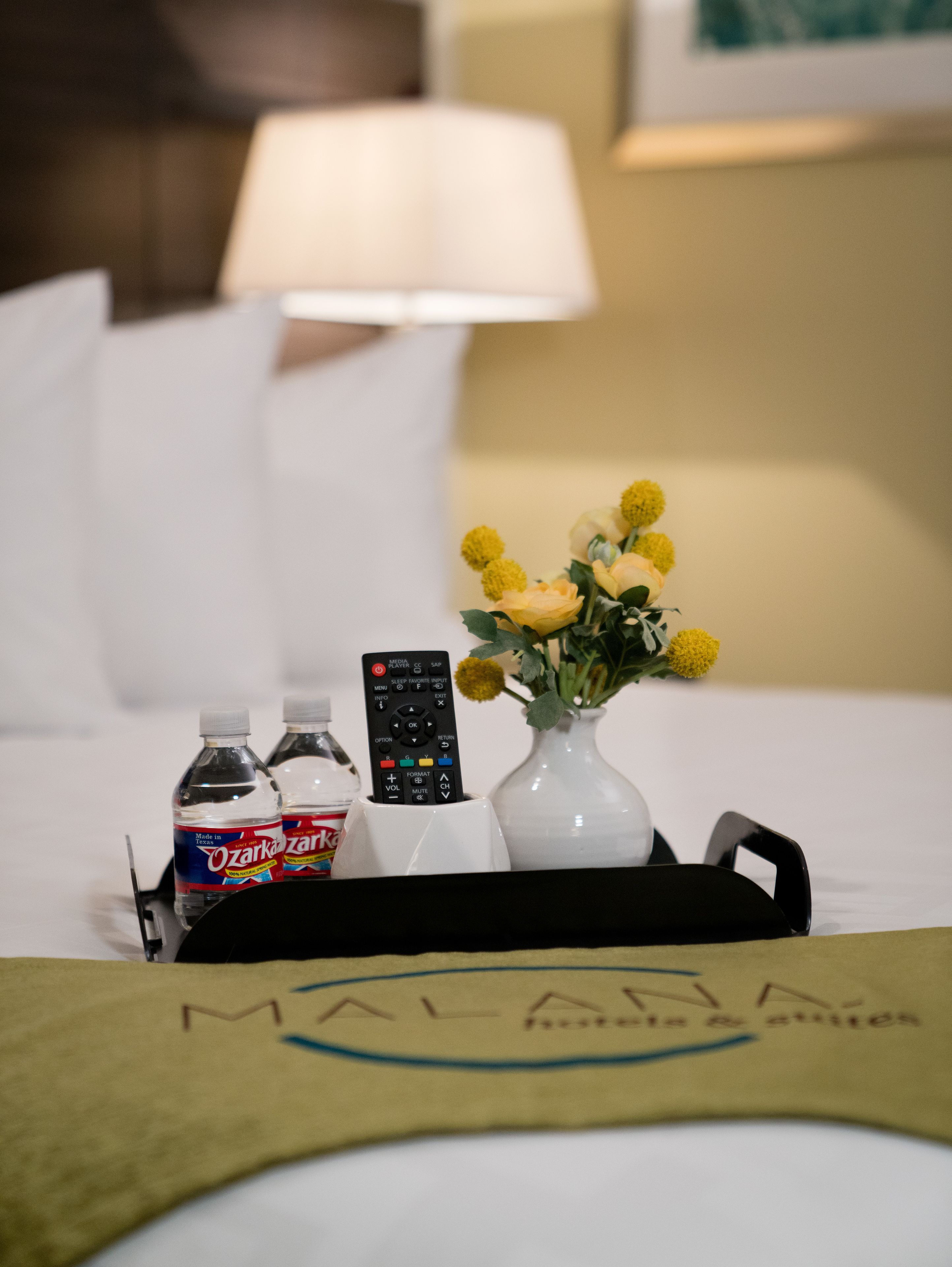 deluxe king room, non smoking | room amenity