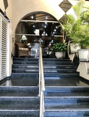 Property entrance - San Francisco Plazza (São Paulo)