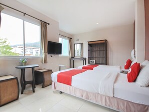 Habitación Deluxe con 2 camas individuales | Escritorio, wifi gratis y ropa de cama