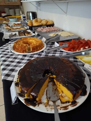 Breakfast buffet