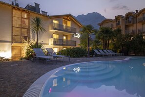 Façade de l’hébergement - soirée/nuit