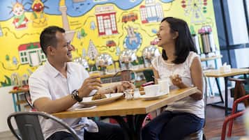 Petit déjeuner (55000 IDR par personne)