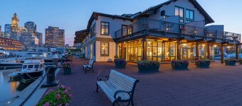 Boston Yacht Haven Inn & Marina