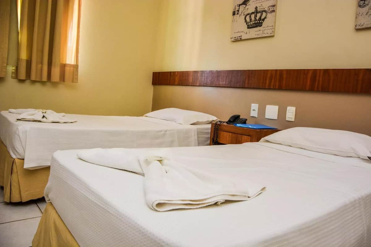 Minibar, cribs (free), WiFi (free), bed sheets
