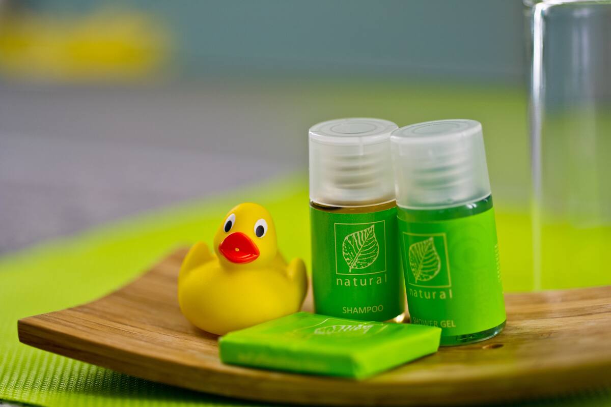 shower, hydromassage showerhead, designer toiletries, hair dryer