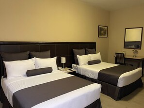 Classic Twin Room | In-room safe, soundproofing, bed sheets - Hotel San Francisco (San Luis Potosi)