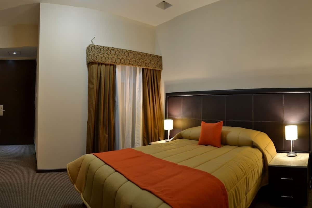 Cofres nos quartos, quartos à prova de som, roupa de cama