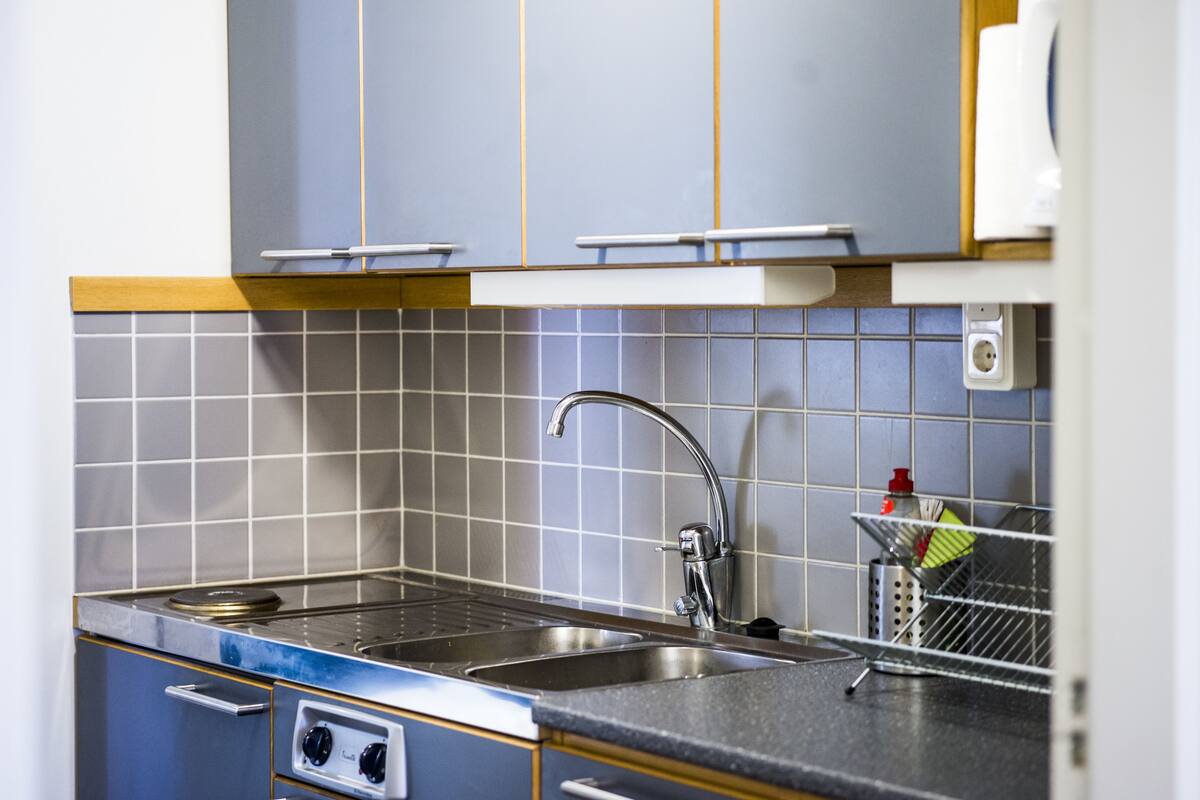 apartment, 2 bedrooms, private bathroom | private kitchen | fridge, microwave, cookware/dishes/utensils