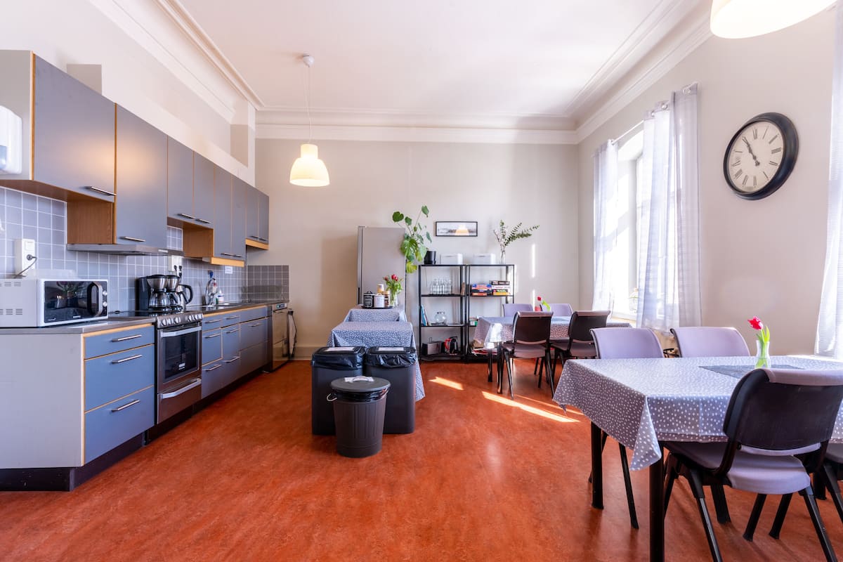 fridge, microwave, cookware/dishes/utensils