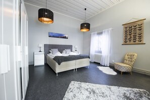 Apartment, 2 Bedrooms, Private Bathroom