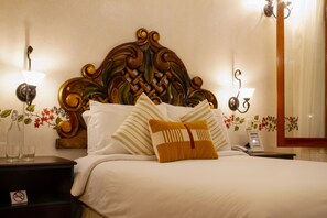 Room, 1 Double Bed | In-room safe, individually decorated, individually furnished - Los Pilares Hotel (Oaxaca)