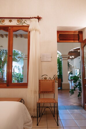 In-room safe, individually decorated, individually furnished - Los Pilares Hotel (Oaxaca)