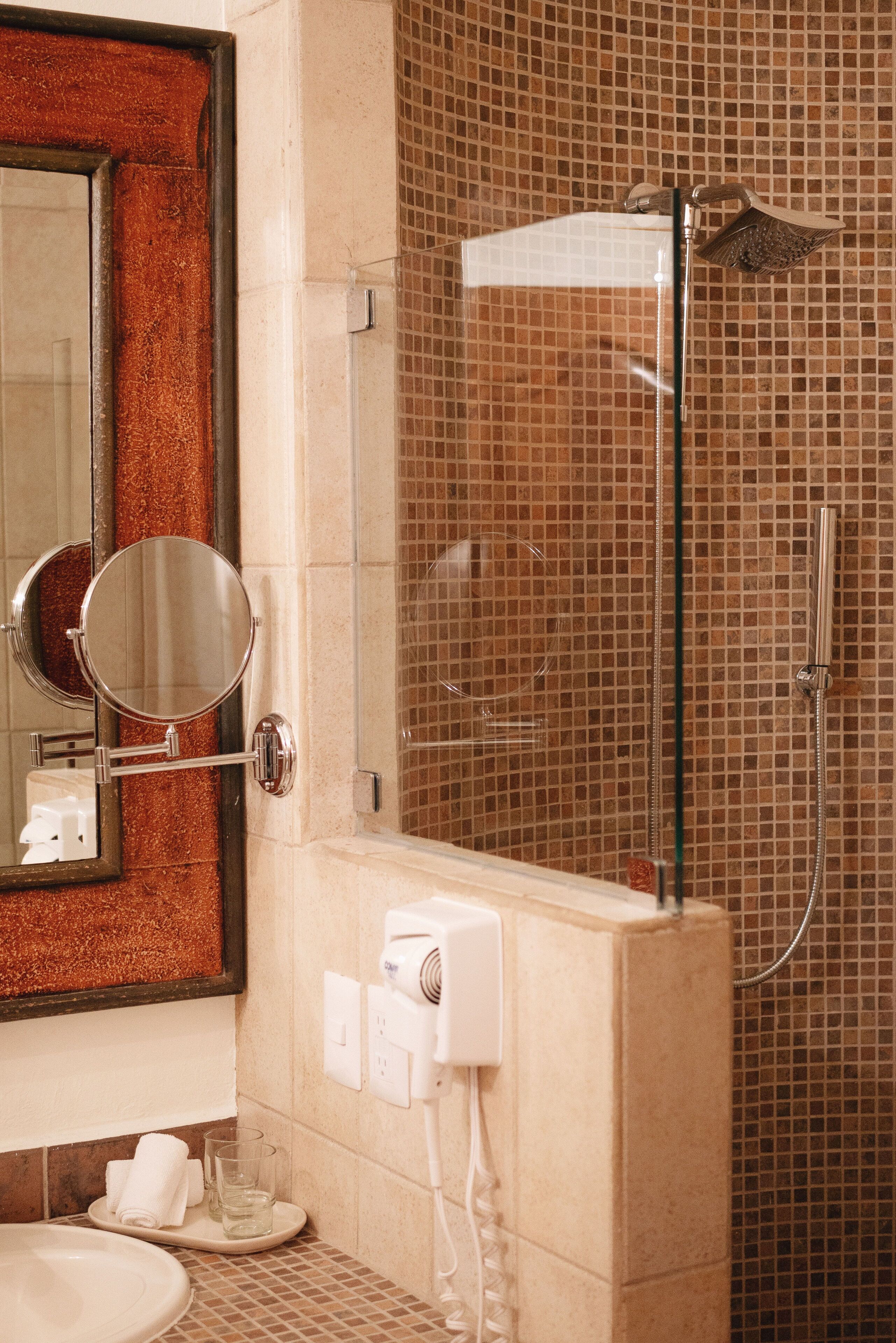 Photo - Los Pilares Hotel