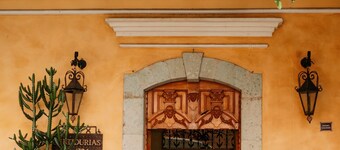 Los Pilares Hotel