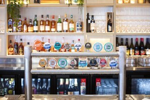 Bar (on property) - Nightcap at Esplanade Hotel (Brighton)