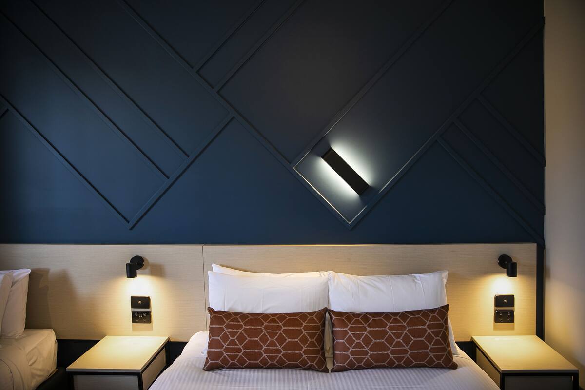 Free WiFi, bed sheets