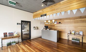 Mostrador para check-in y check-out