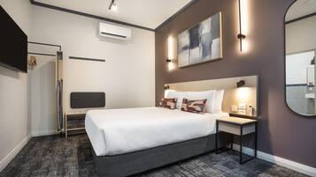 Studio, Mobility Accessible | Desk, iron/ironing board, free WiFi, bed sheets
