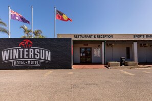 A hotel named Wintersun with a restaurant and reception, and a sports bar. - Nightcap at Wintersun Hotel (Bluff Point)