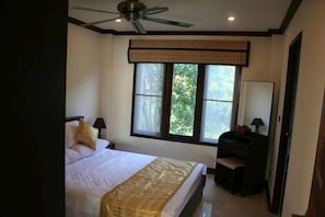 Villa | Minibar, individually furnished, rollaway beds, free WiFi