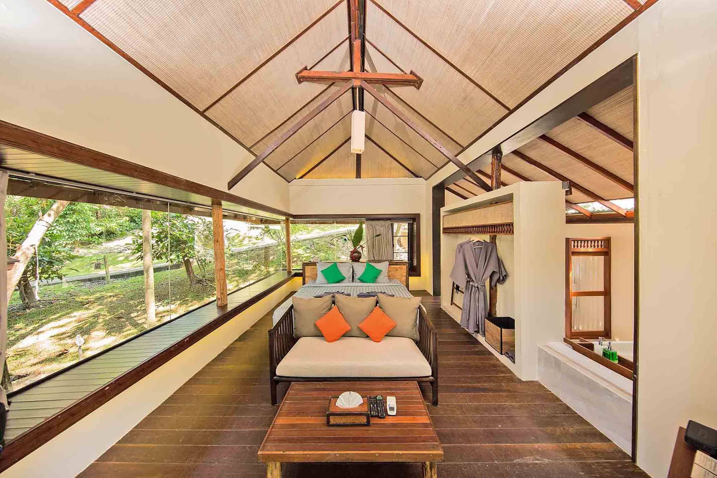 The Plantation by SriLanta | In-room safe, blackout drapes, soundproofing, free WiFi