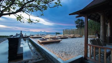 International cuisine, beach views