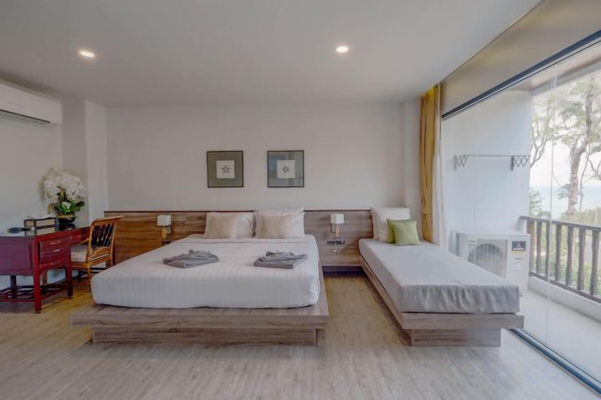 In-room safe, blackout curtains, soundproofing, free WiFi