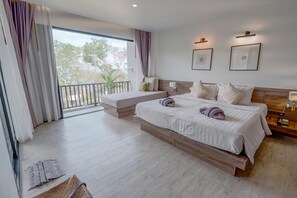 Habitació | Caixa forta a l'habitació i cortines opaques 