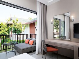 Deluxe Villa, 2 Twin Beds | Terrace/patio