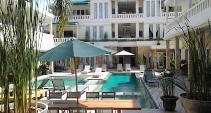 Bali Court Hotel and Apartments