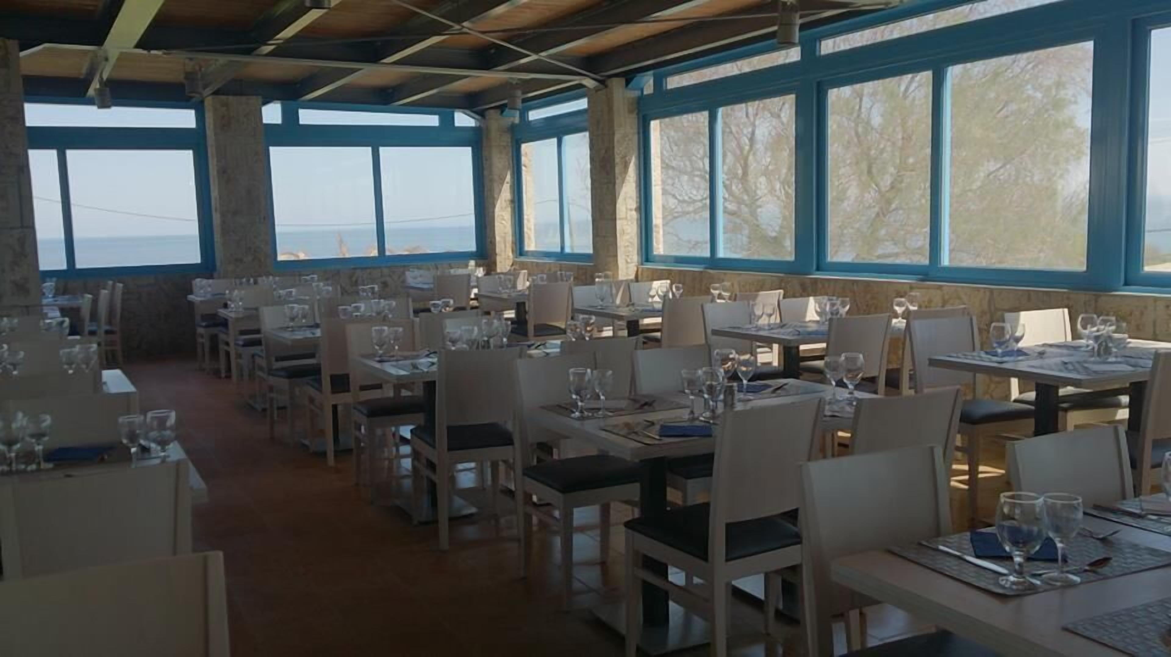 mediterranean cuisine, pool views