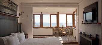 Big Orange Hotel Old City 